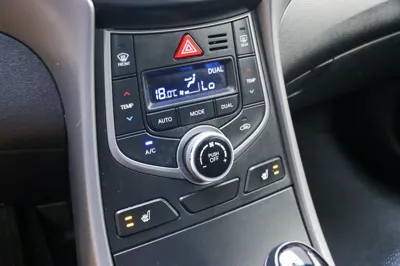 Hyundai Avante 2014, 65830 км, за 3713.36 USD - фото 16