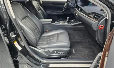 Lexus ES 2018, 106715 км, за 17180.08 USD - фото 26