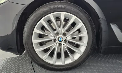 BMW 5-Series 2021, 29247 км, за 22822.95 USD