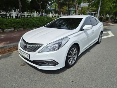 Hyundai Grandeur · 2015 год