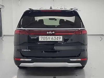 Kia Canival 2023, 179969 км, за 11152.68 USD