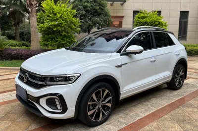 Volkswagen T-Roc · 2024 год
