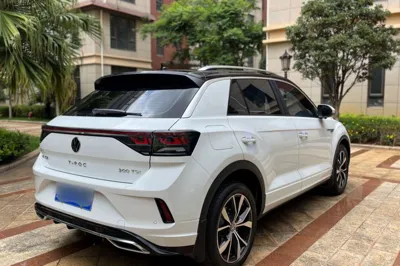 Volkswagen T-Roc 2024, 39300 км, за 15804 USD - фото 15