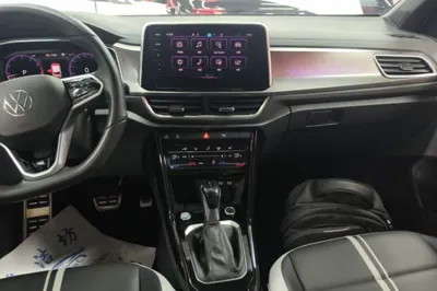Volkswagen T-Roc 2024, 39300 км, за 15804 USD - фото 25