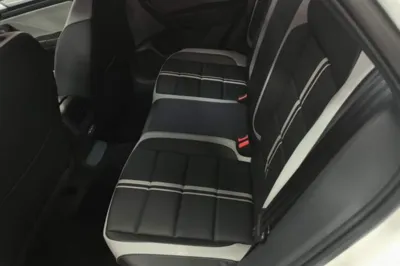 Volkswagen T-Roc 2024, 39300 км, за 15804 USD - фото 30