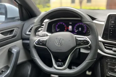 Volkswagen T-Roc 2024, 39300 км, за 15804 USD - фото 39