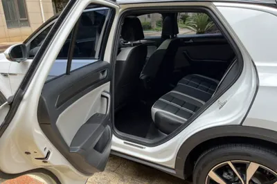 Volkswagen T-Roc 2024, 39300 км, за 15804 USD - фото 43