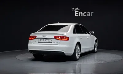 Audi A4 2015, 141499 км, за 4551.67 USD