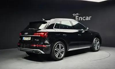 Audi Q5 2021, 80314 км, за 24812.92 USD