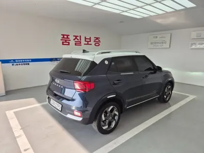 Hyundai Venue 2020, 73830 км, за 10437.18 USD