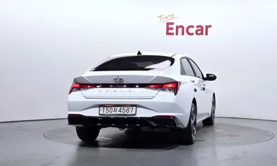 Hyundai Avante 2021, 65965 км, за 11684.39 USD