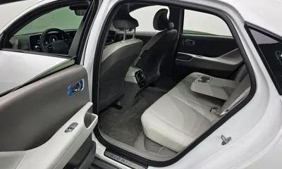 Hyundai Ioniq6 2023, 85273 км, за 19202.96 USD - фото 11