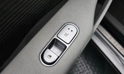Hyundai Ioniq6 2023, 85273 км, за 19202.96 USD - фото 19