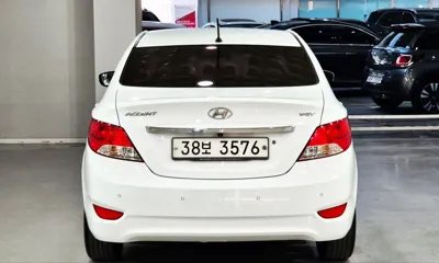 Hyundai Accent 2013, 149395 км, за 2470.26 USD