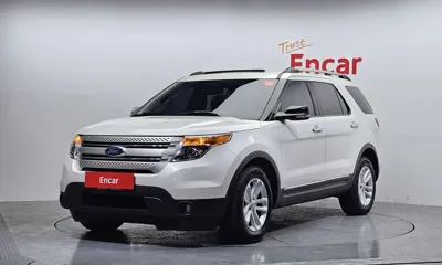 Ford Explorer · 2015 год