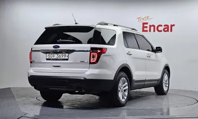 Ford Explorer 2015, 109633 км, за 5750.93 USD