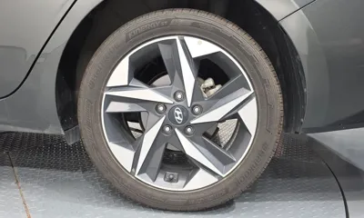 Hyundai Avante 2021, 65997 км, за 11839.72 USD - фото 21
