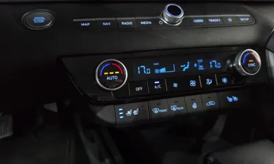 Hyundai Avante 2021, 65997 км, за 11839.72 USD - фото 31