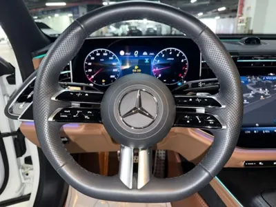 Mercedes-Benz E-Class 2024, 18566 км, за 6603.65 USD - фото 8