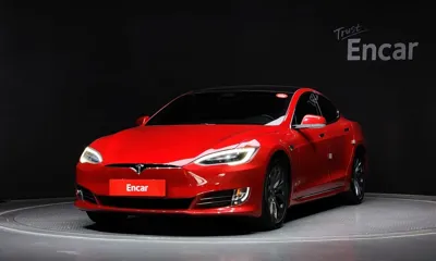Tesla Model S · 2019 год