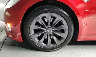 Tesla Model S 2019, 94327 км, за 26931.15 USD