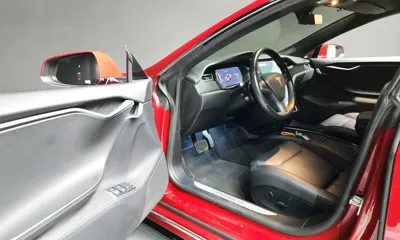 Tesla Model S 2019, 94327 км, за 26931.15 USD - фото 10