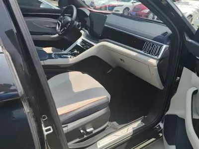 BYD PLUS New Energy 2022, 69700 км, за 10564.83 USD - фото 8