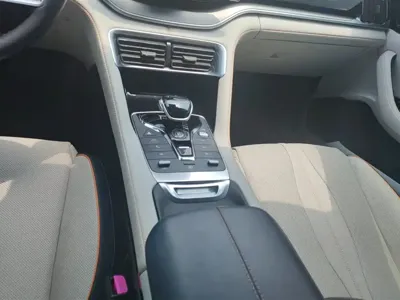 BYD PLUS New Energy 2022, 69700 км, за 10564.83 USD - фото 16