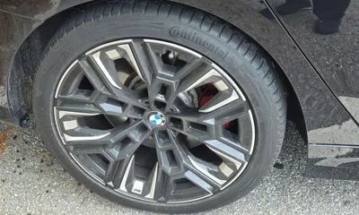 BMW i5 2025, 28500 км, за 74602.86 USD