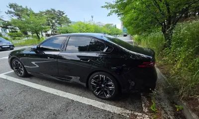 BMW i5 2025, 28500 км, за 74602.86 USD - фото 7