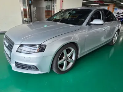 Audi A4 2010, 158119 км, за 1444.14 USD