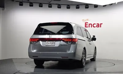 Honda Odyssey 2015, 115504 км, за 6500.68 USD