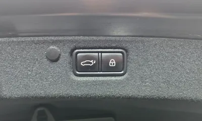 Hyundai Grandeur 2018, 110914 км, за 10358.31 USD - фото 20
