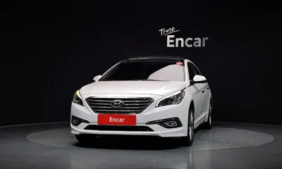 Hyundai Sonata 2017, 67289 км, за 8775.92 USD