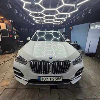 BMW X5 · 2022 год