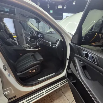 BMW X5 2022, 109000 км, за 42805.57 USD - фото 11