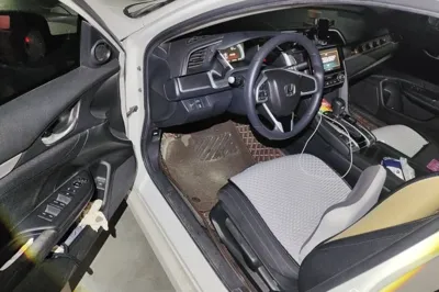 Honda Civic 2016, 96400 км, за 8369 USD - фото 16