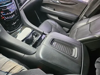 Cadillac Escalade 2018, 72000 км, за 27302.86 USD - фото 15