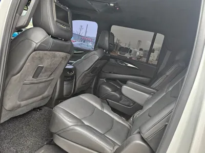 Cadillac Escalade 2018, 72000 км, за 27302.86 USD - фото 17