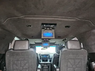 Cadillac Escalade 2018, 72000 км, за 27302.86 USD - фото 18