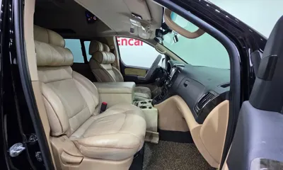 Hyundai Starex 2015, 170639 км, за 7947.01 USD - фото 10