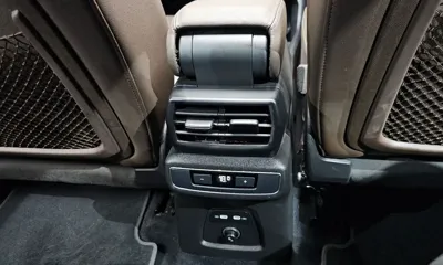 Audi Q4 e-tron 2023, 33490 км, за 27107.84 USD - фото 31
