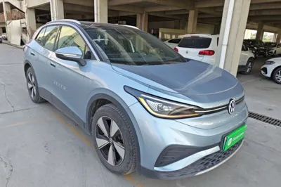 Volkswagen ID.4 X 2025, 13600 км, за 16872 USD