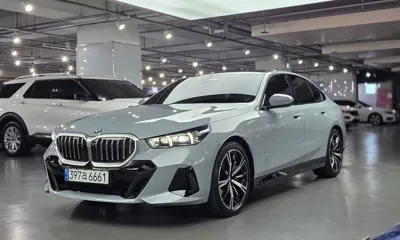 BMW 5-Series 2026, 9600 км, за 61756.46 USD