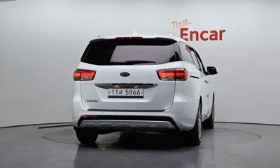 Kia Canival 2016, 196753 км, за 4955.4 USD