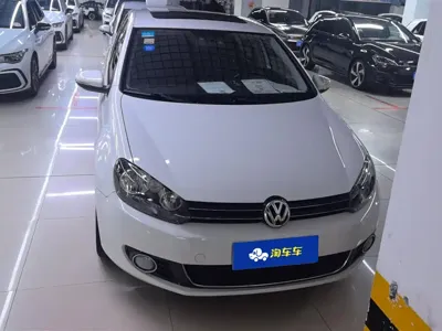 Volkswagen Golf 2013, 73900 км, за 3911.62 USD
