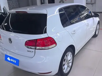 Volkswagen Golf 2013, 73900 км, за 3911.62 USD