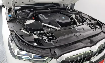BMW 5-Series 2025, 5423 км, за 55840.84 USD - фото 6