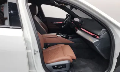 BMW 5-Series 2025, 5423 км, за 55840.84 USD - фото 26