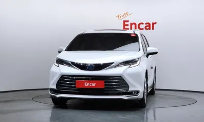 Toyota Sienna 2023, 22926 км, за 29335.97 USD